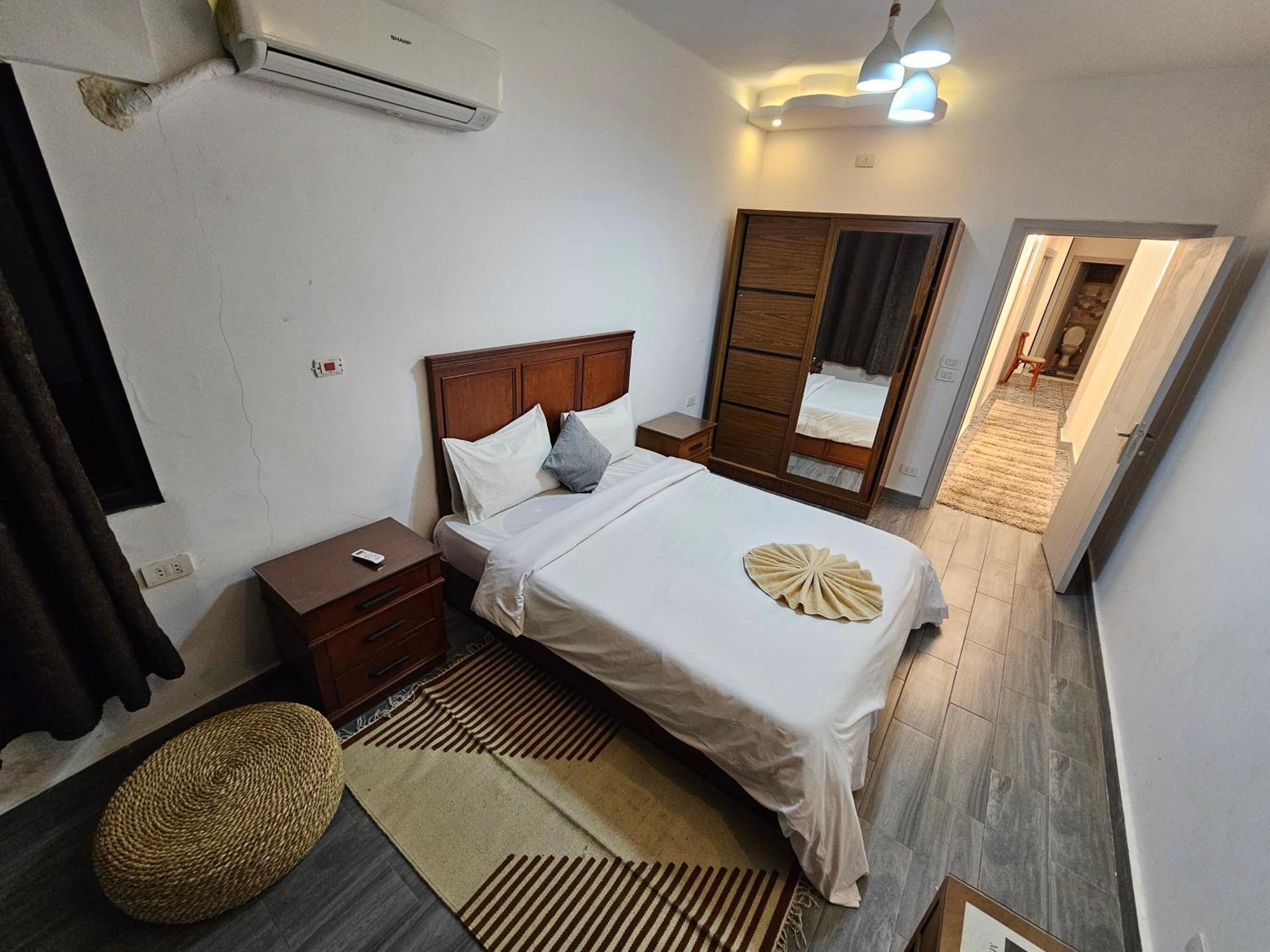Alex Gate Apartment - Families Only Александрия Екстериор снимка